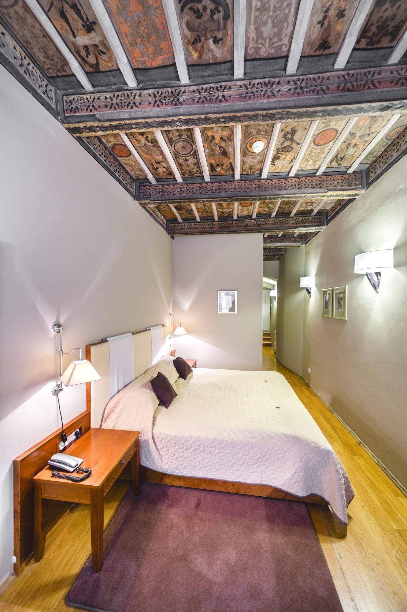 The Golden Wheel 4* Praga